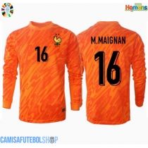 Camisa de time de futebol França Mike Maignan #16 Goleiro Replicas 2º Equipamento Europeu 2024 Manga Comprida